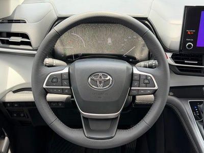 2025 Toyota Sienna XLE 8 Passenger
