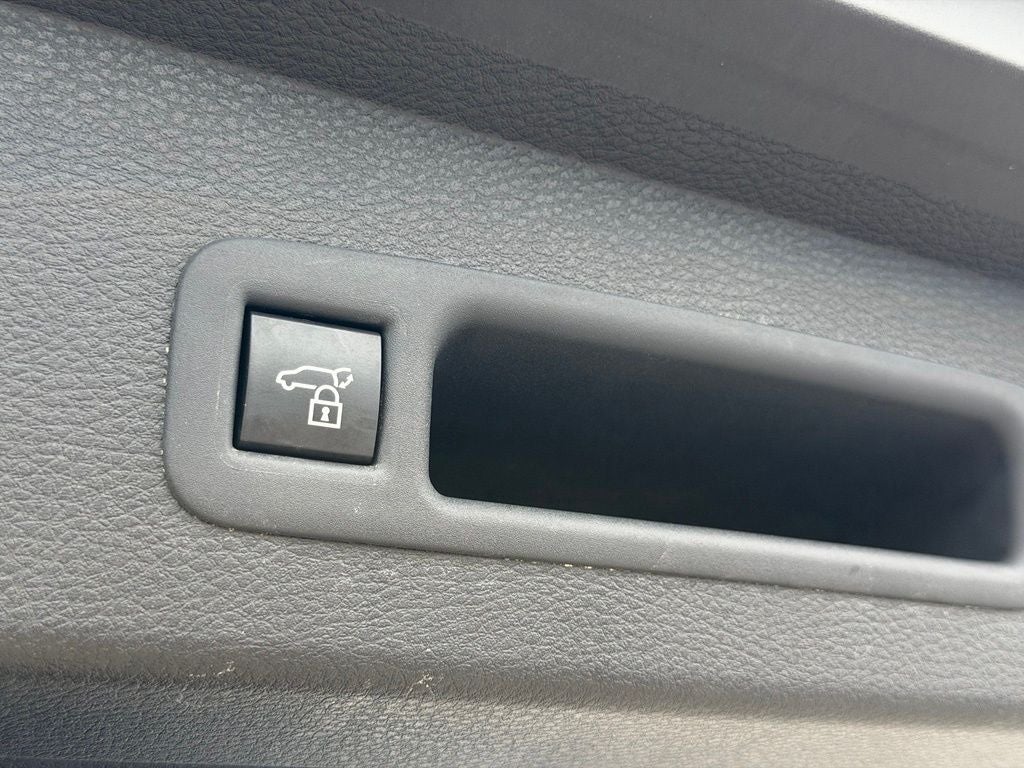 2025 Toyota Sienna XLE 8 Passenger