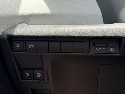 2025 Toyota Sienna XLE 8 Passenger