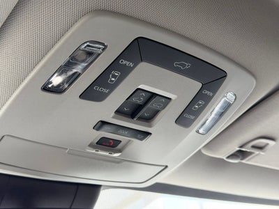 2025 Toyota Sienna XLE 8 Passenger