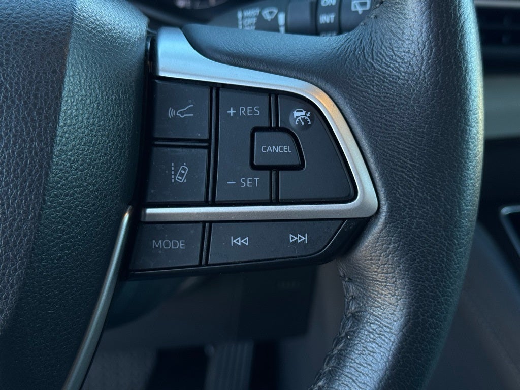 2023 Toyota Sienna XLE 7 Passenger