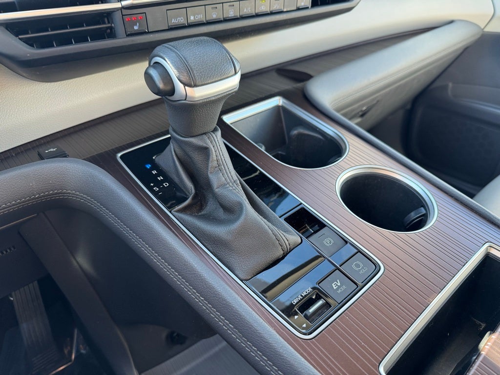 2023 Toyota Sienna XLE 7 Passenger