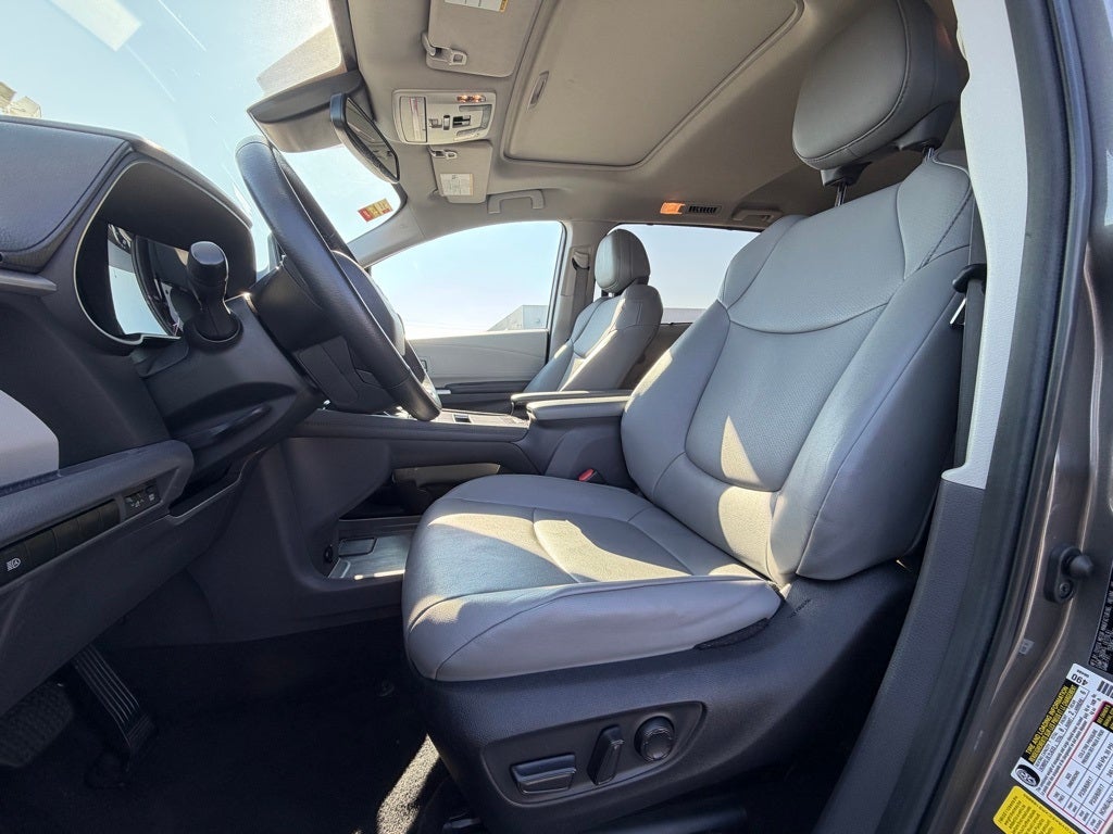 2024 Toyota Sienna XLE