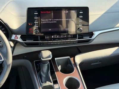 2024 Toyota Sienna XLE