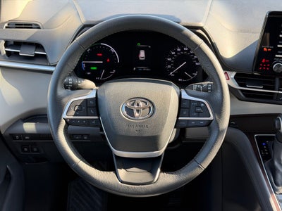 2024 Toyota Sienna XLE