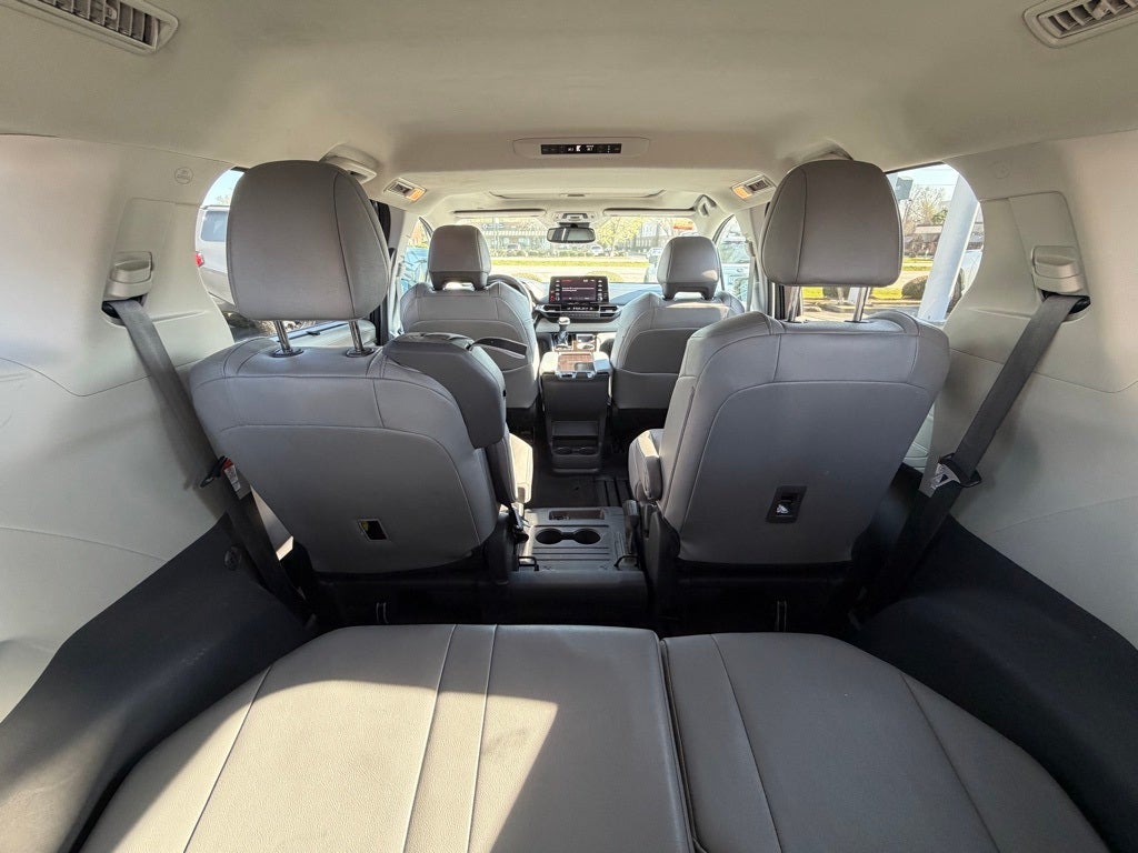 2024 Toyota Sienna XLE