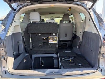 2024 Toyota Sienna XLE
