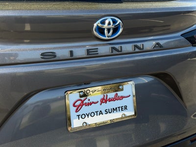 2024 Toyota Sienna XLE