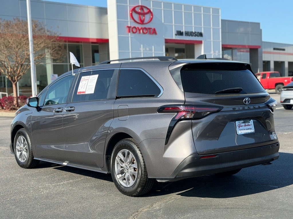 2024 Toyota Sienna XLE