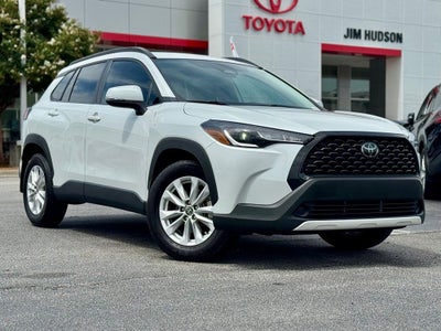 2024 Toyota Corolla Cross LE