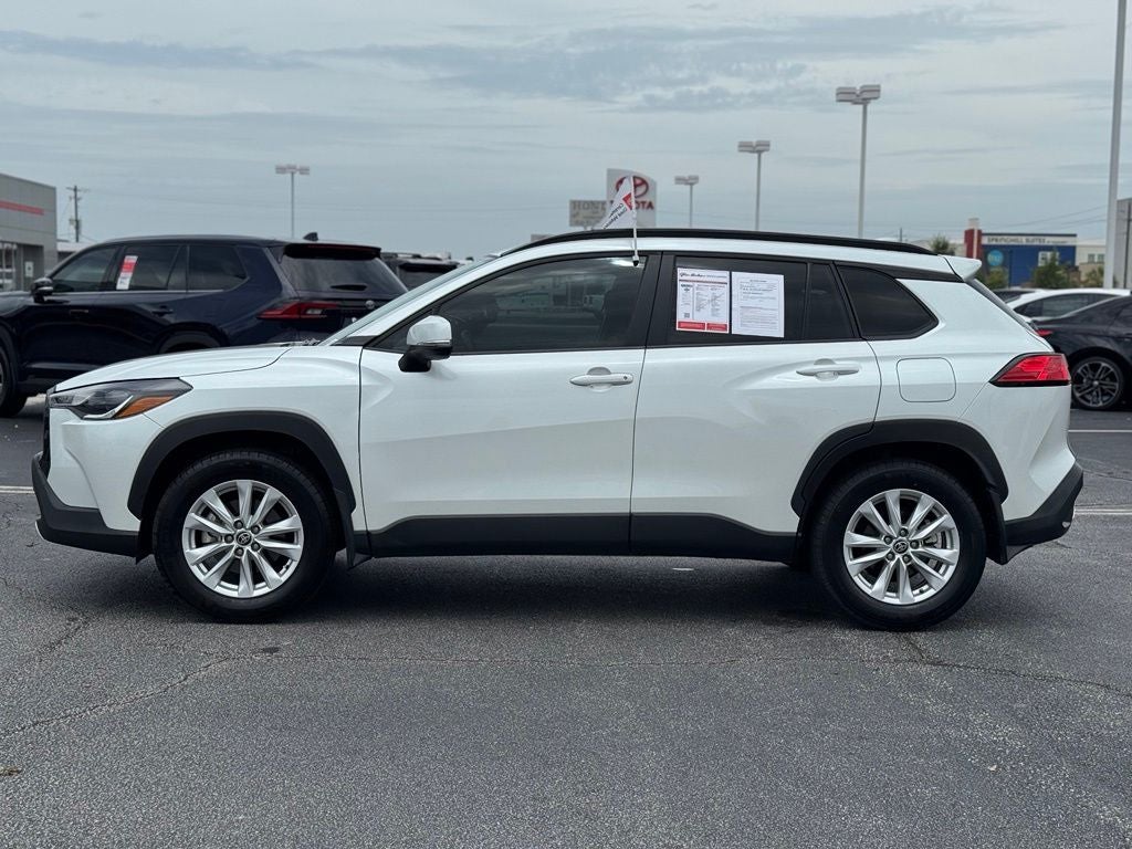 2024 Toyota Corolla Cross LE