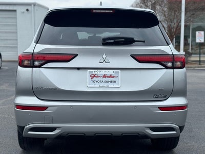 2024 Mitsubishi Outlander SE