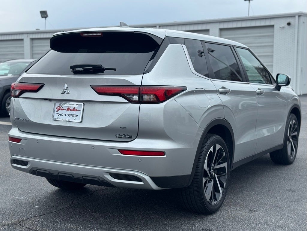 2024 Mitsubishi Outlander SE
