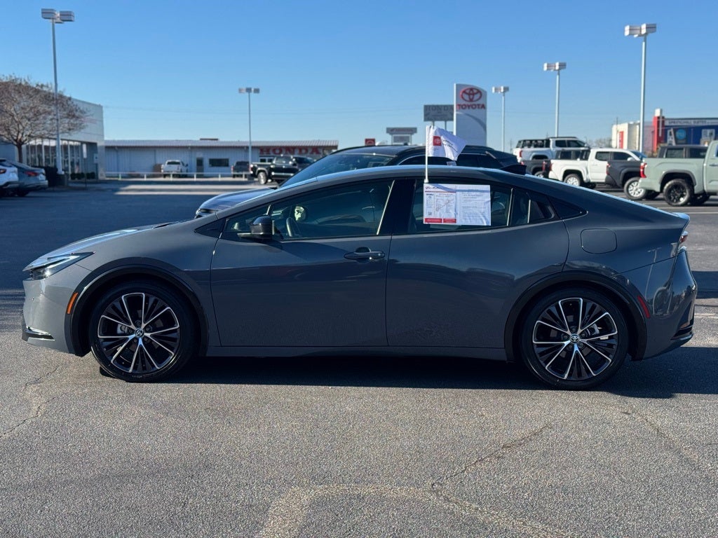 2024 Toyota Prius XLE