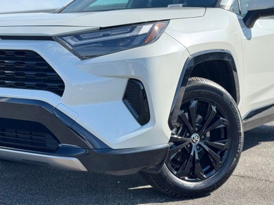 2022 Toyota RAV4 Hybrid SE