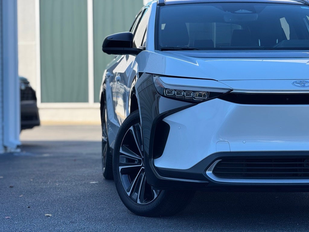 2023 Toyota bZ4X Limited