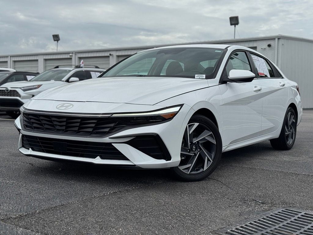 2025 Hyundai Elantra SEL Convenience