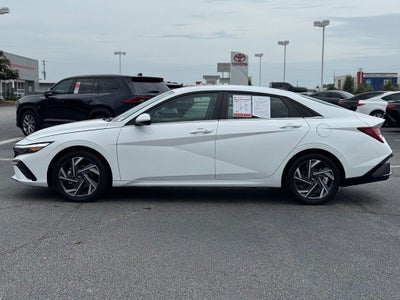 2025 Hyundai Elantra SEL Convenience