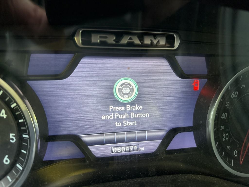 2019 RAM 1500 Laramie 5.7 HEMI 4X4 LEVEL 1 EQUIPMENT