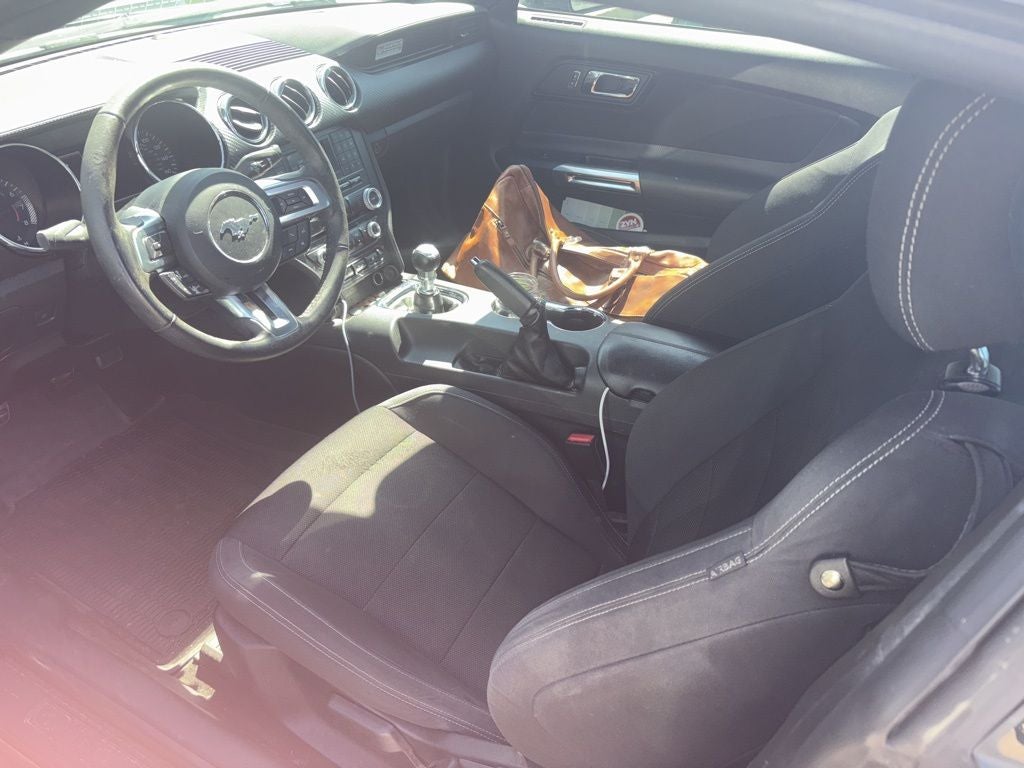 2015 Ford Mustang V6