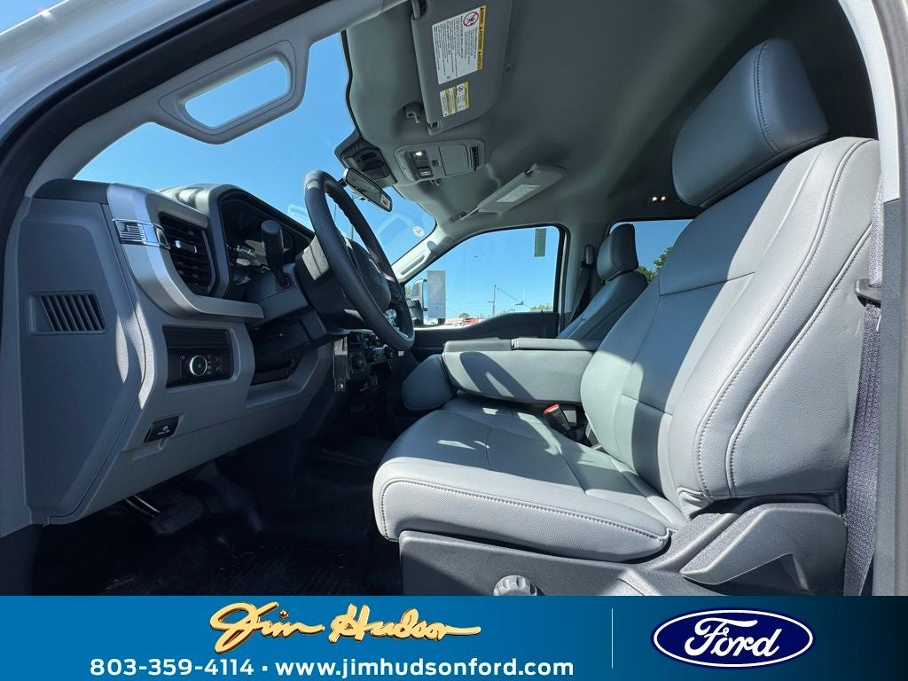 2025 Ford F-350SD XL DRW