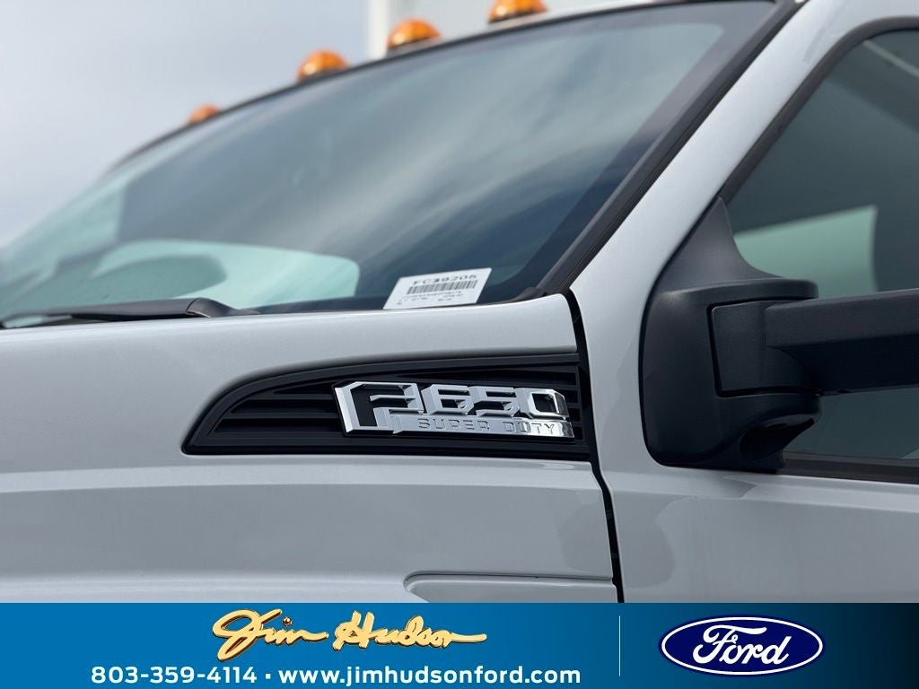 2025 Ford F-650SD Base
