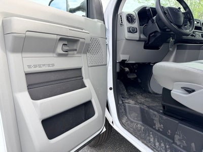 2027 Ford E-350SD Base Cutaway