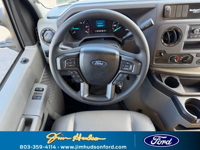 2025 Ford E-350SD Base Cutaway