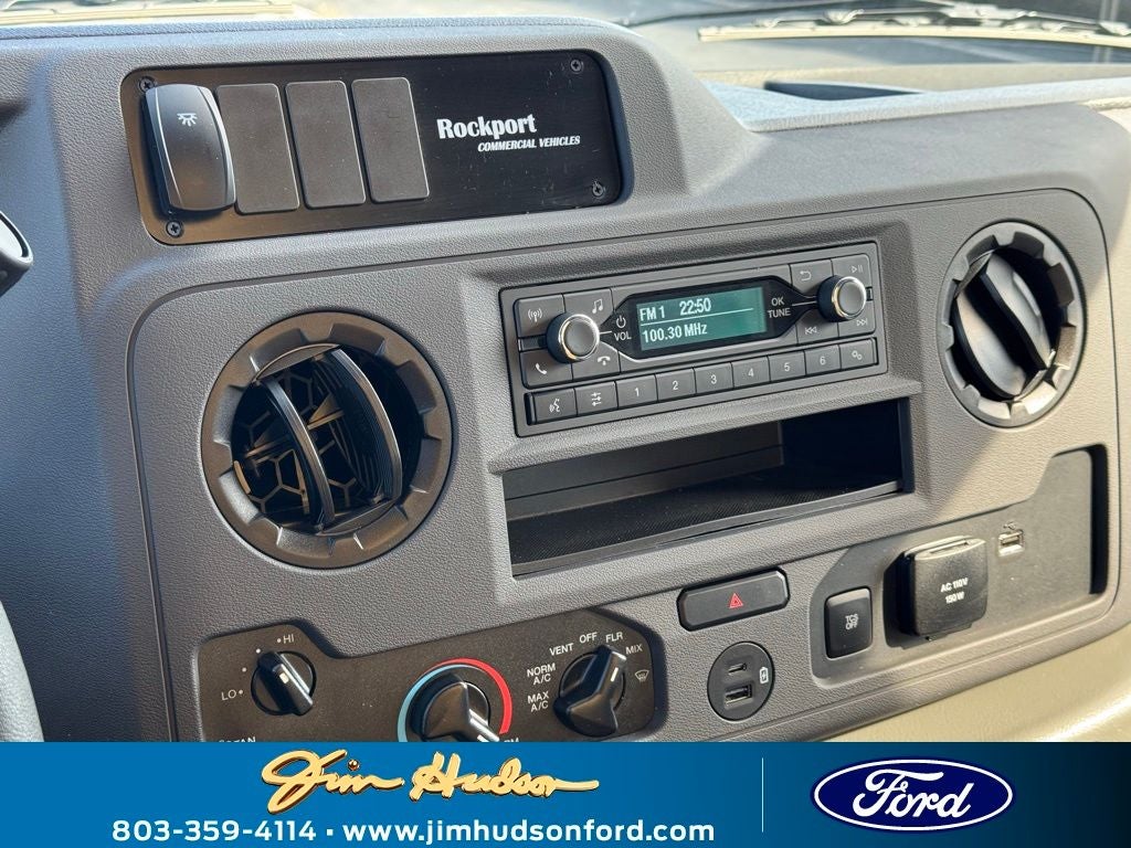 2025 Ford E-350SD Base Cutaway