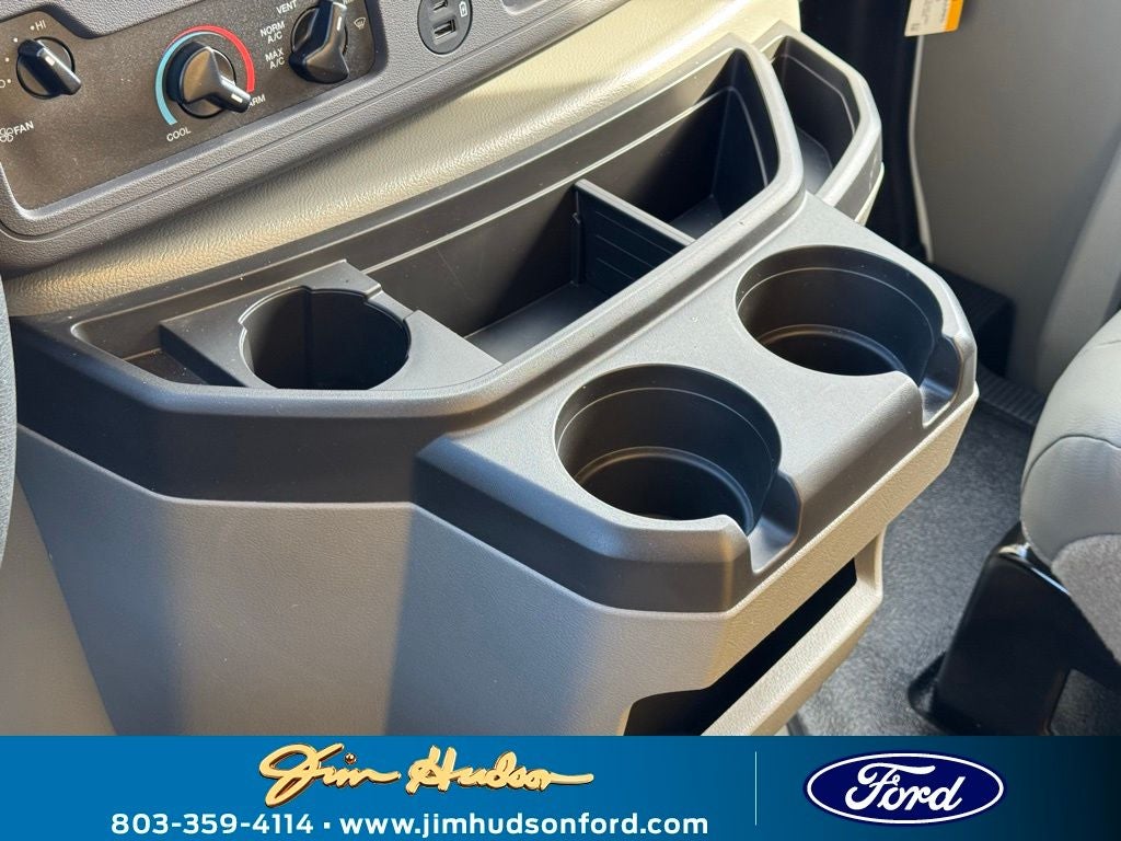 2025 Ford E-350SD Base Cutaway