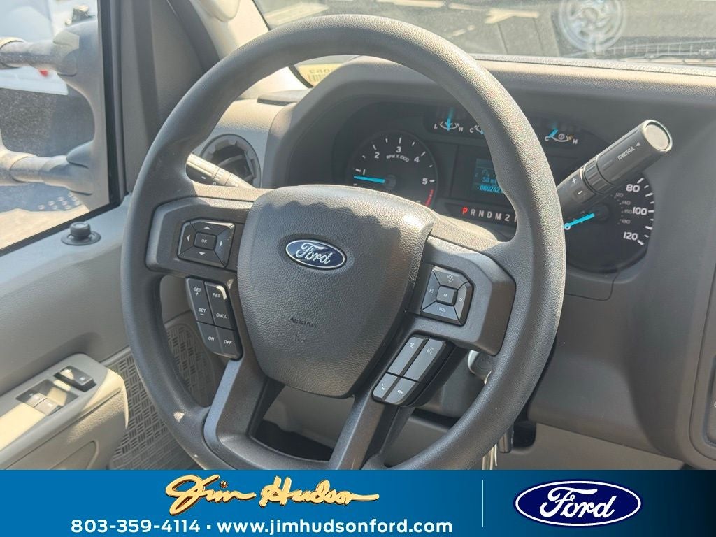 2025 Ford E-350SD Base Cutaway