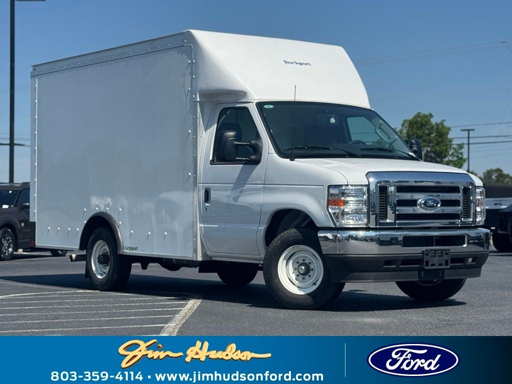 2025 Ford E-350SD Base Cutaway