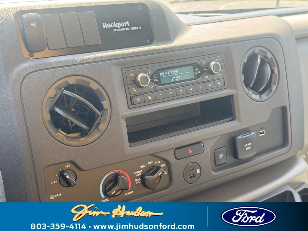 2025 Ford E-350SD Base Cutaway