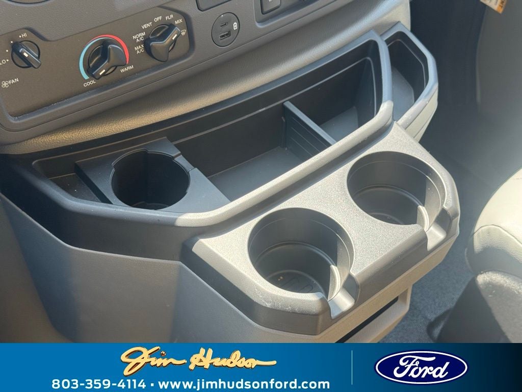 2025 Ford E-350SD Base Cutaway