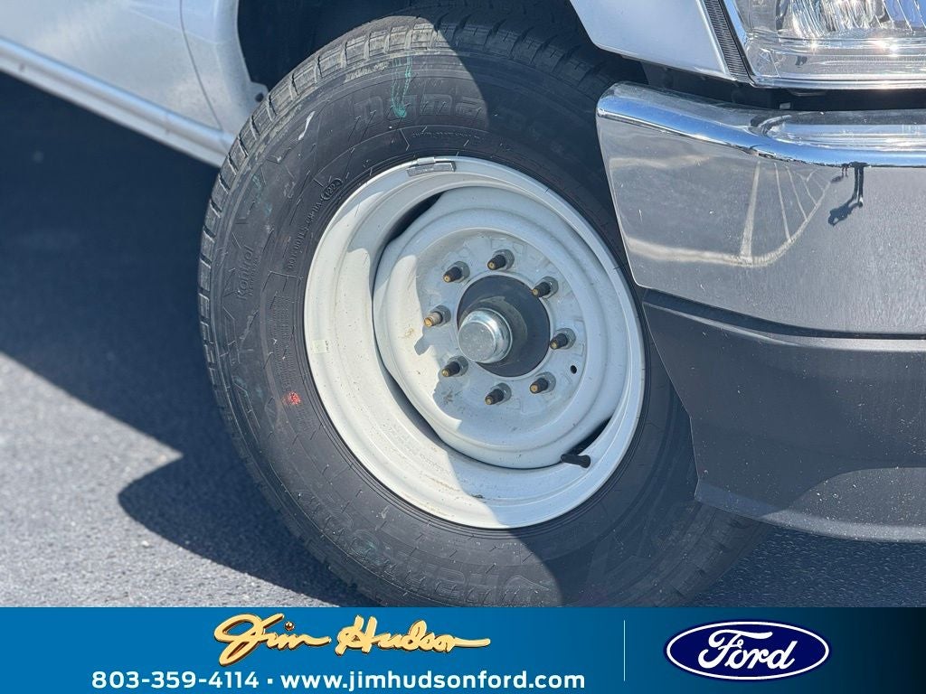 2025 Ford E-350SD Base Cutaway