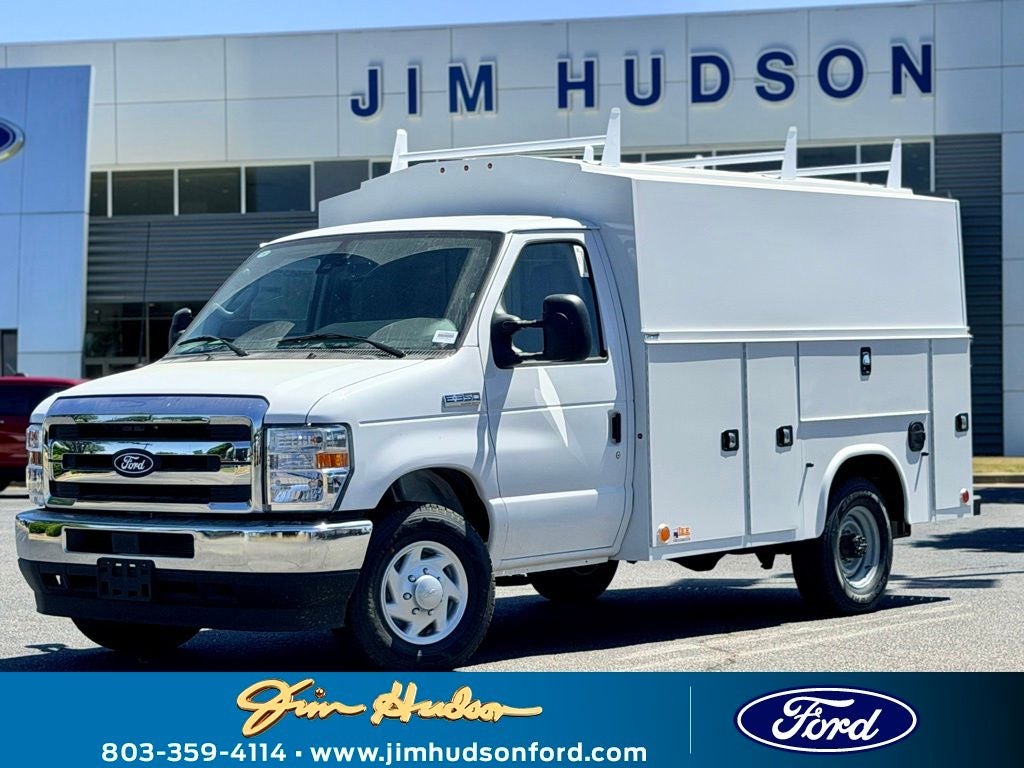 2027 Ford E-Series SRW E-350 Super Duty 138 in WB's photo