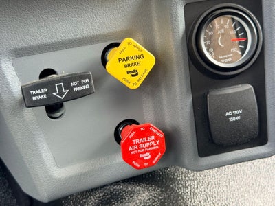 2027 Ford F-750SD Base