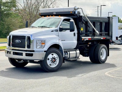 2027 Ford F-750SD Base