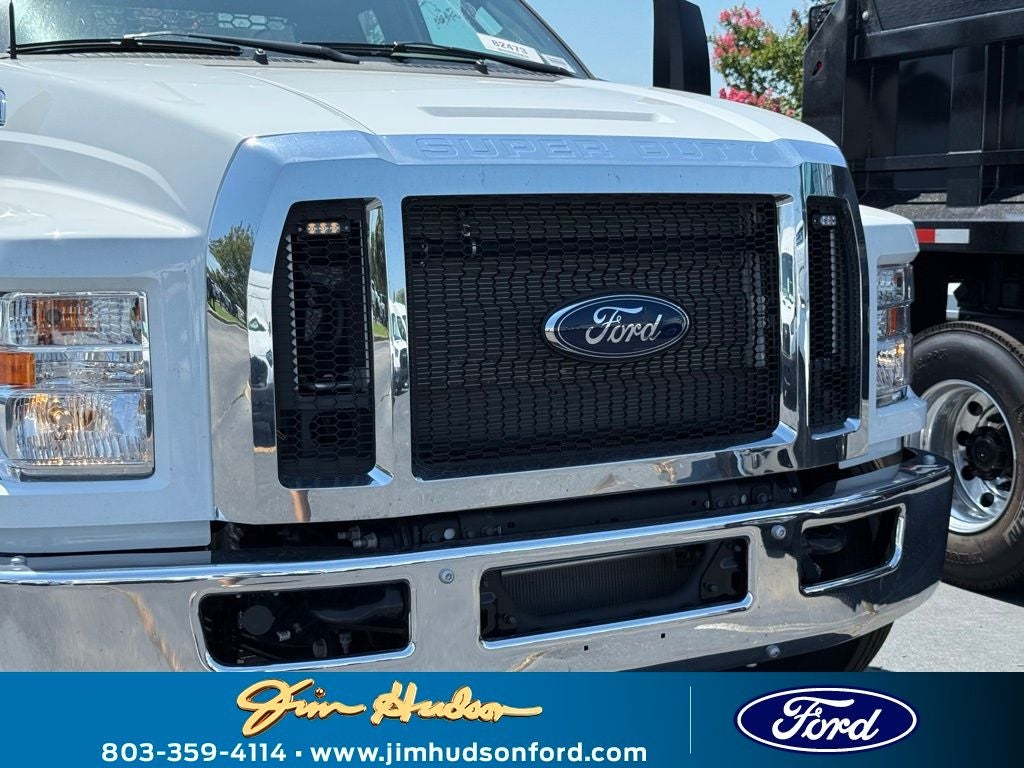 2026 Ford F-750SD Base