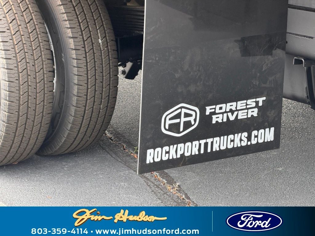 2026 Ford E-450SD Base