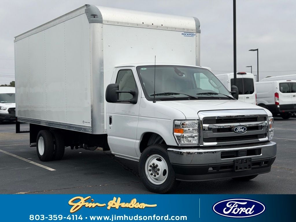 2026 Ford E-450SD Base