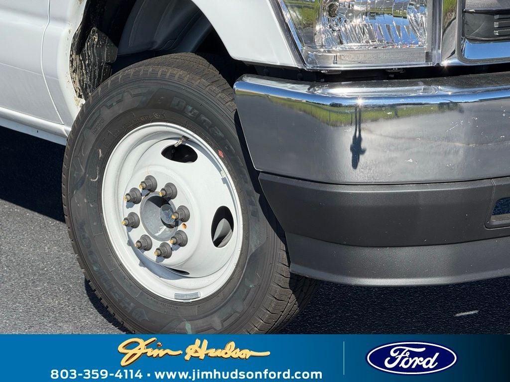 2026 Ford E-450SD Base