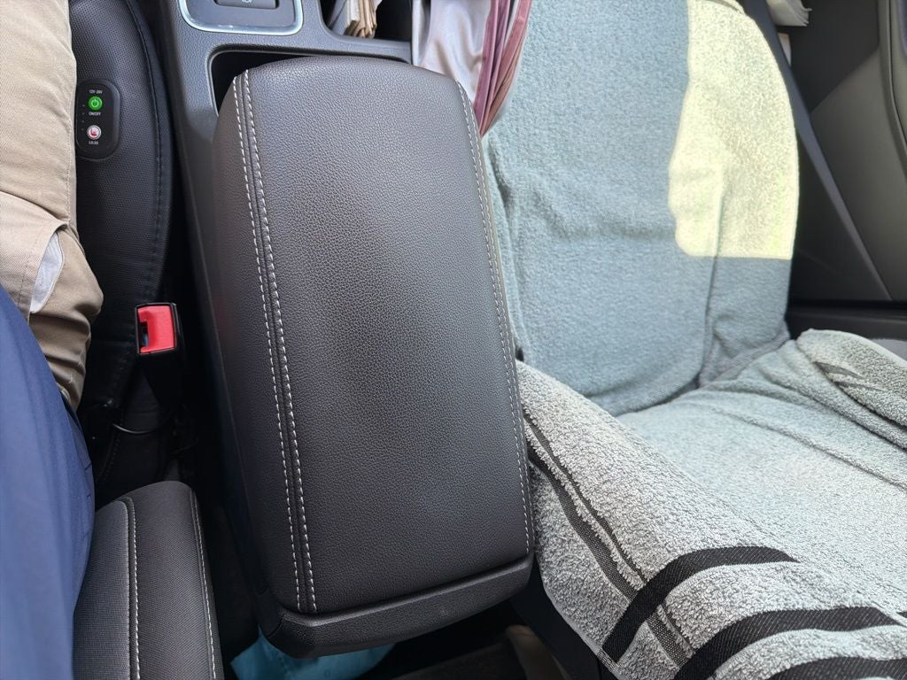 2017 Ford Escape SE BLUE CERTIFIED BLIS TECH PACKAGE