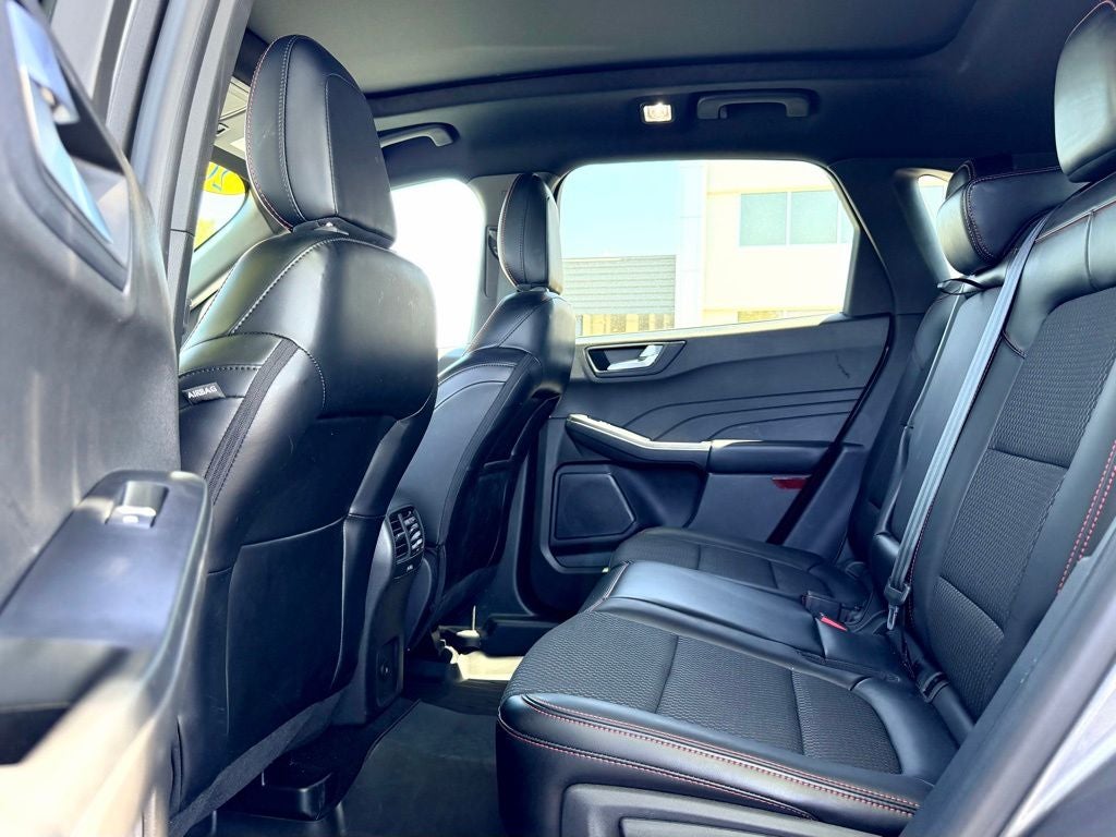 2024 Ford Escape ST-Line CERTIFIED PANO ROOF TECH PACKAGE HEATED SEATS