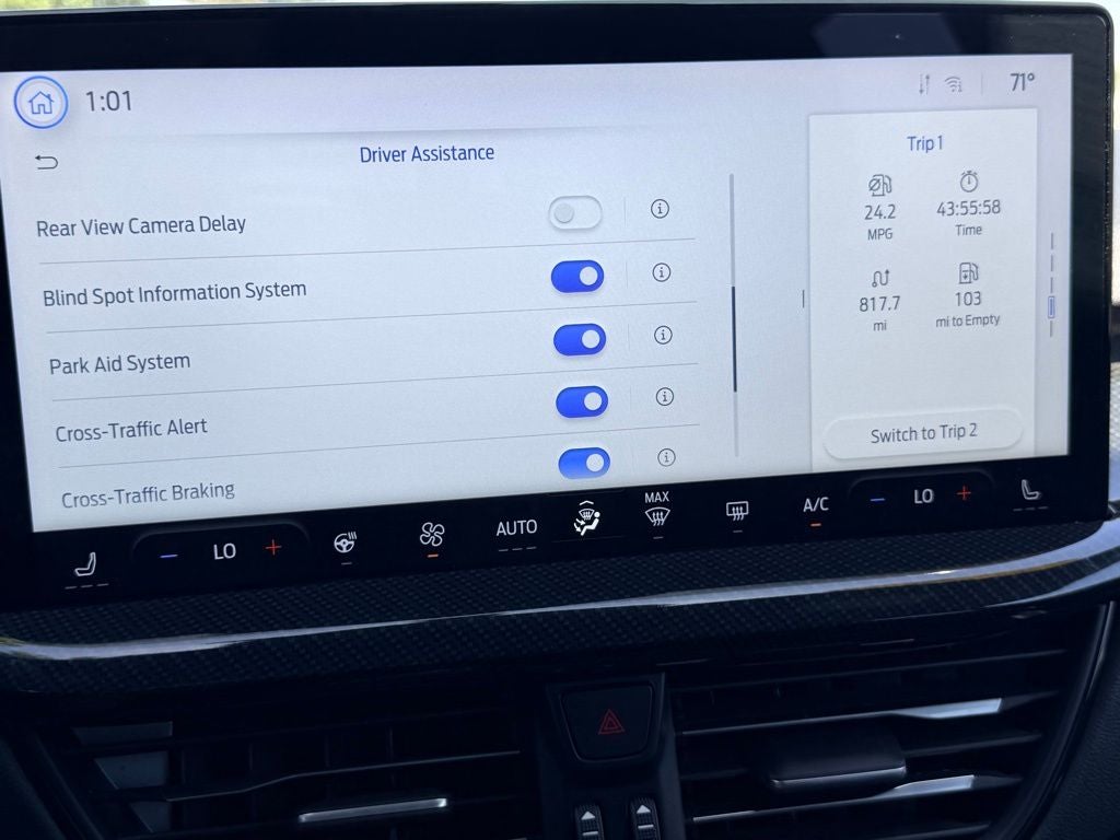 2024 Ford Escape ST-Line CERTIFIED PANO ROOF TECH PACKAGE HEATED SEATS