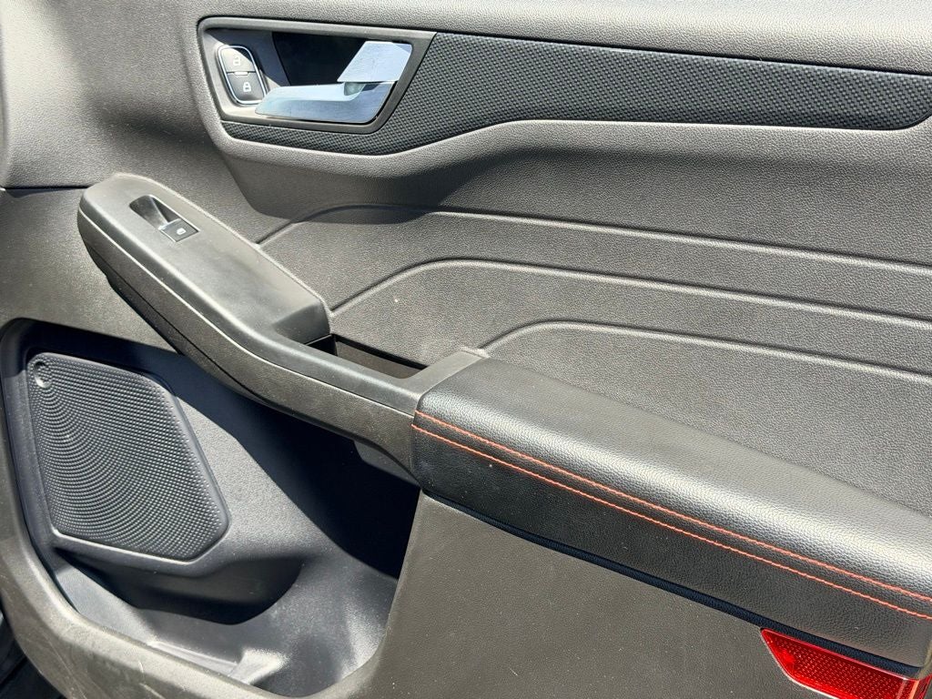 2024 Ford Escape ST-Line CERTIFIED PANO ROOF TECH PACKAGE HEATED SEATS