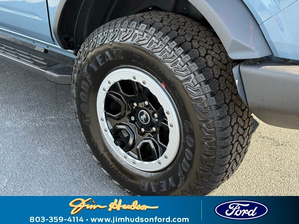 2025 Ford Bronco Base