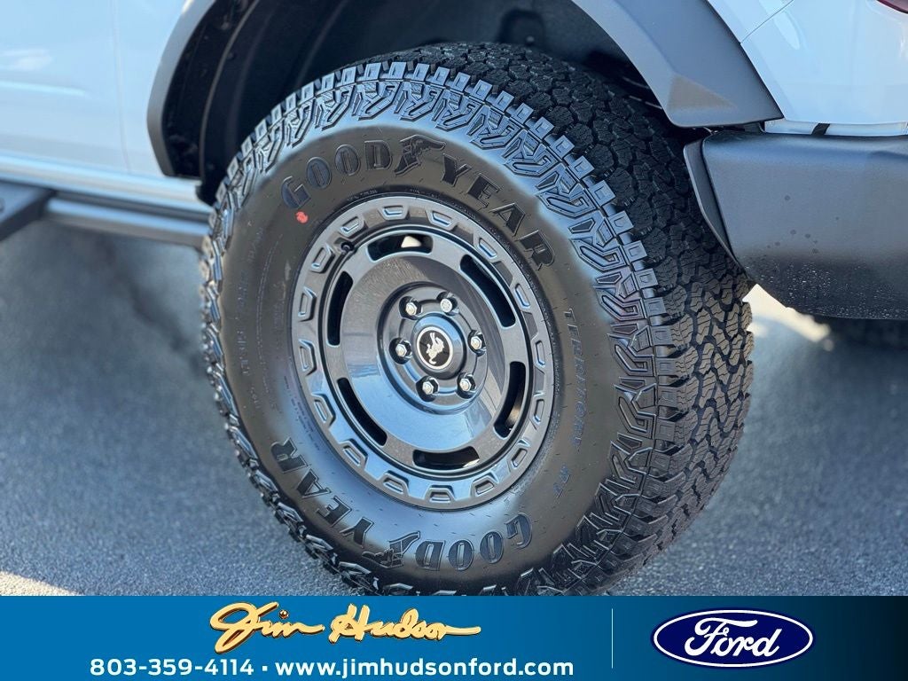 2025 Ford Bronco Base