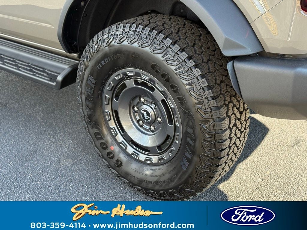 2025 Ford Bronco Base