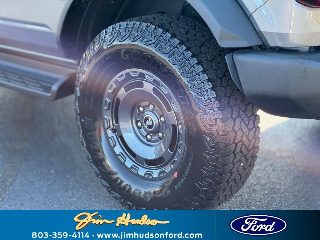 2025 Ford Bronco Base